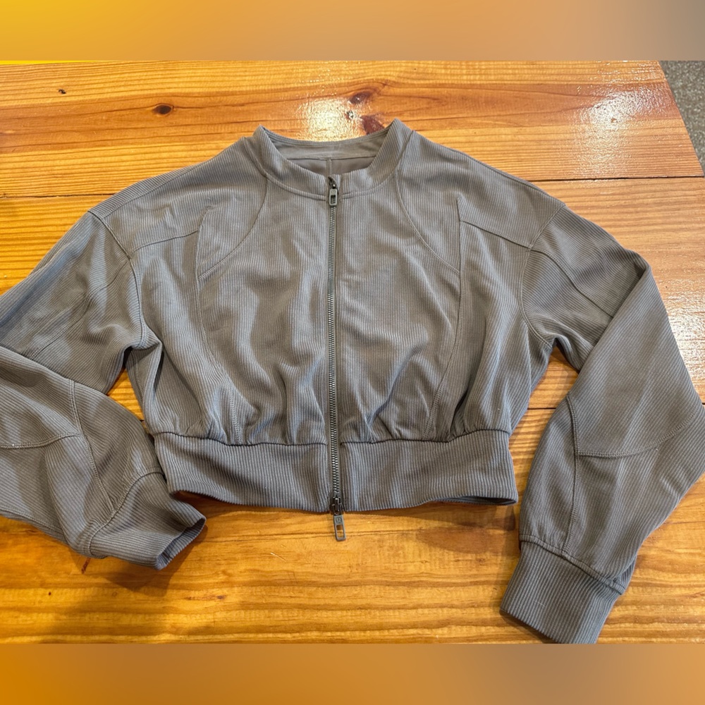 lululemon Cropped softstreme jacket